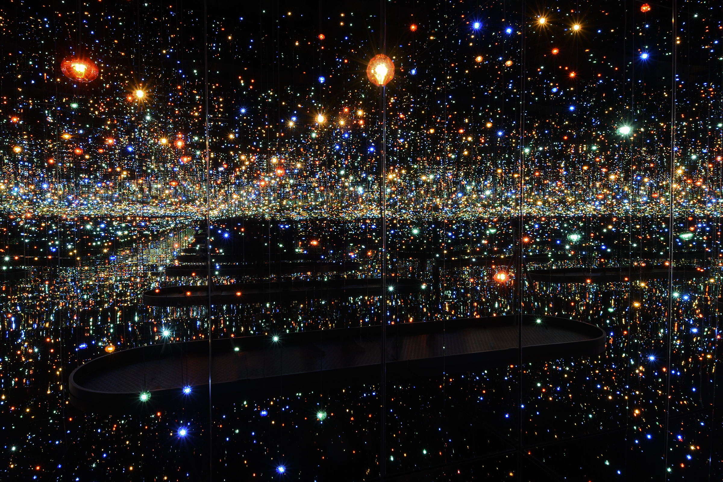 Yayoi Kusama Infinity Mirrored Room – The Souls of Millions of Light Years Away, 2013