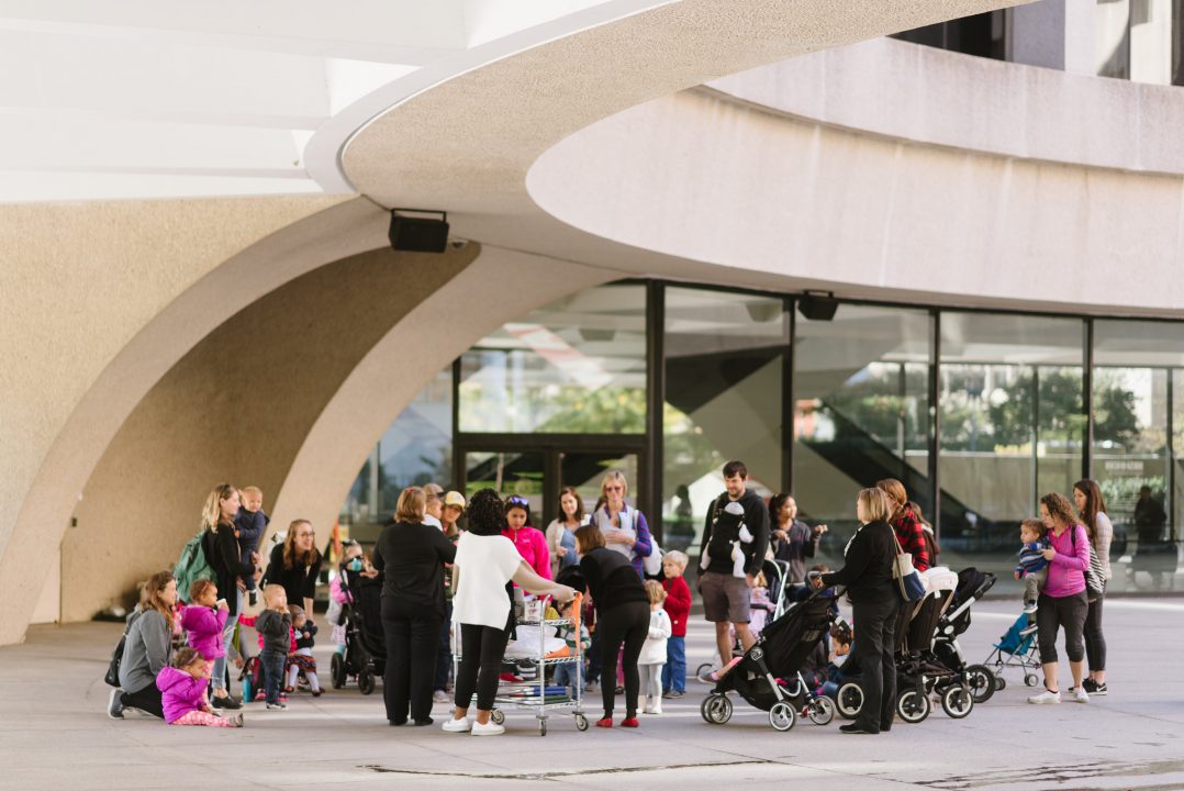 Families visiting the Hirshhorn for STORYTIME