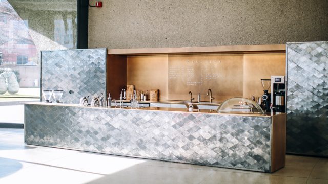 Dolcezza Coffee and Gelato at Hirshhorn in the lobby of the Hirshhorn Museum and Sculpture Garden. Artist: Hiroshi Sugimoto; Architect: NMRL/Tomoyuki Sakakida. Photo: Farrah Skeiky.