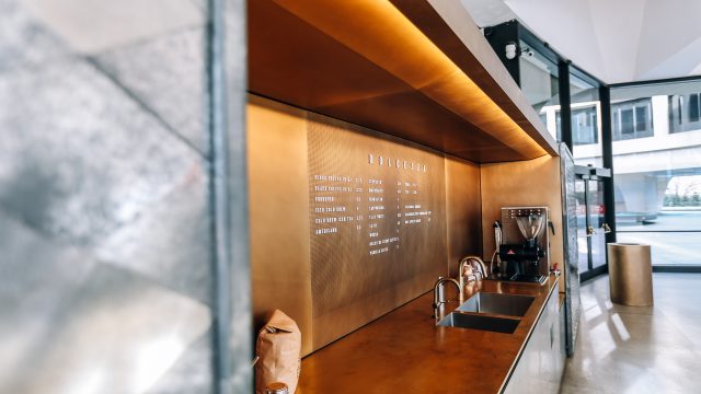 Dolcezza Coffee and Gelato at Hirshhorn in the lobby of the Hirshhorn Museum and Sculpture Garden. Artist: Hiroshi Sugimoto; Architect: NMRL/Tomoyuki Sakakida. Photo: Farrah Skeiky.