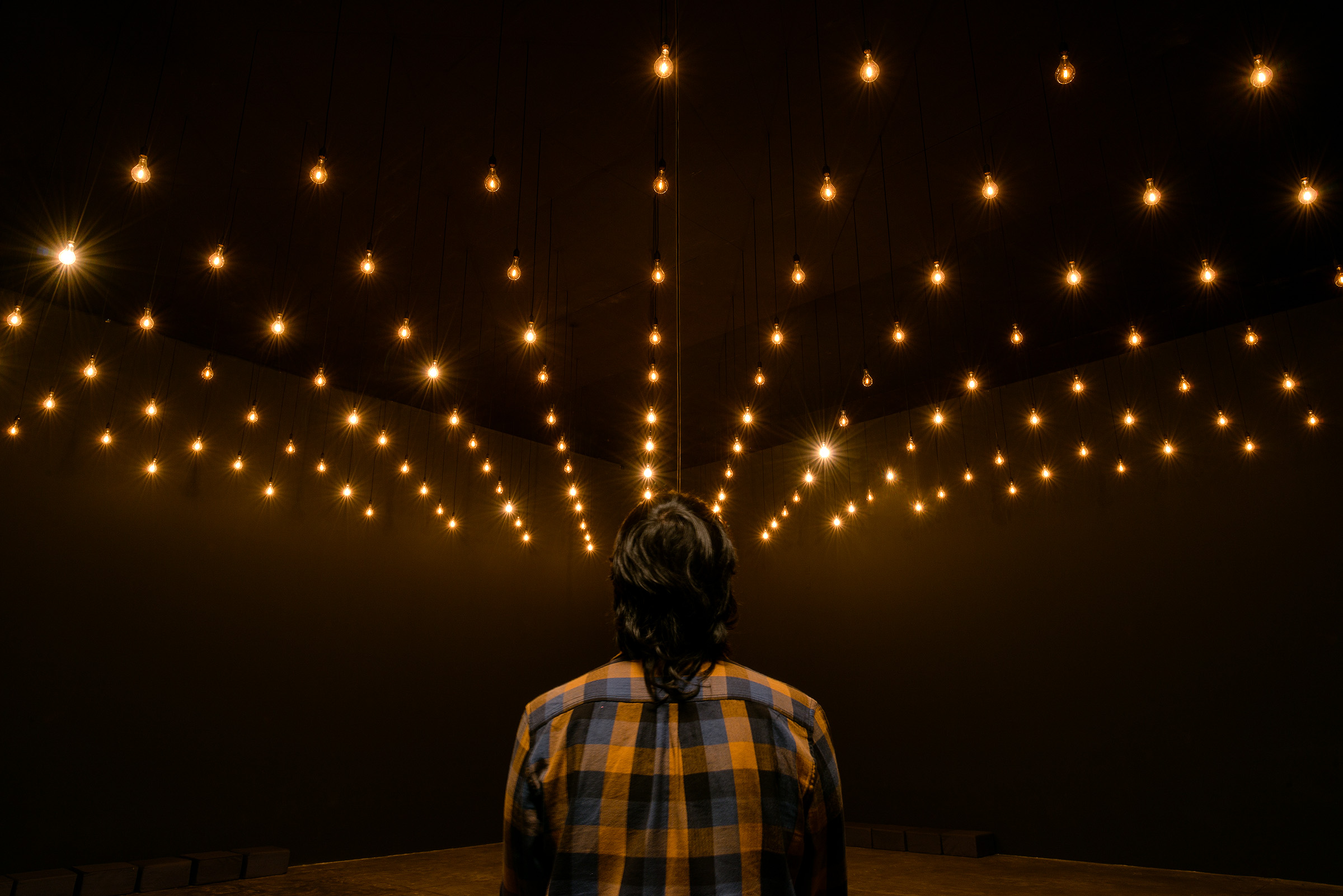 Rafael Lozano-Hemmer, Pulse Room, 2006 in Rafael Lozano-Hemmer: Pseudomatismos, MUAC Museum, Mexico City, Mexico, 2015. Photo: Oliver Santana.