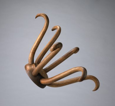 Marcel Duchamp Porte Chapeau (Hat Rack) Conceived in 1917/Executed in 1964 Wooden hat rack diam: 10 1/4 x 18 in. edition: 5/8 + 3 APs Photo: National Gallery of Canada. © Association Marcel Duchamp / ADAGP, Paris / Artists Rights Society (ARS), New York 2018
